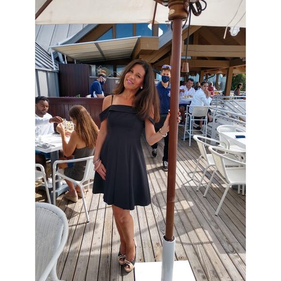 Amanda Uprichard Women's Black Cold Shoulder Fit and Flare Dress Sz XS - Picture 3 of 3